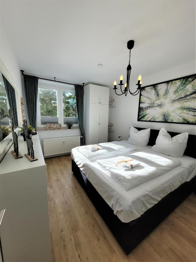 21122 Apartment