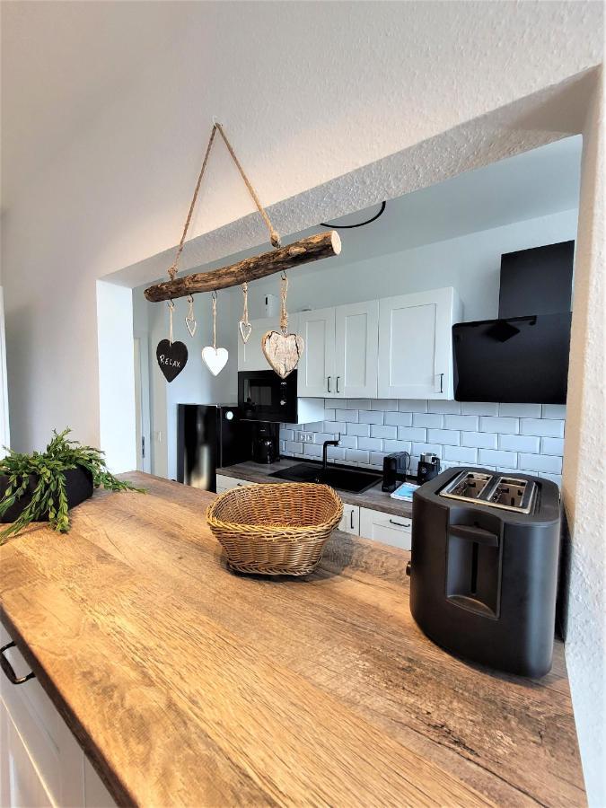 Apartment 21122